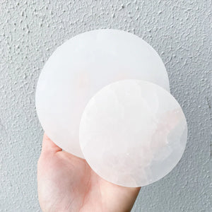 Selenite Charging Round Plate - Small 10cm